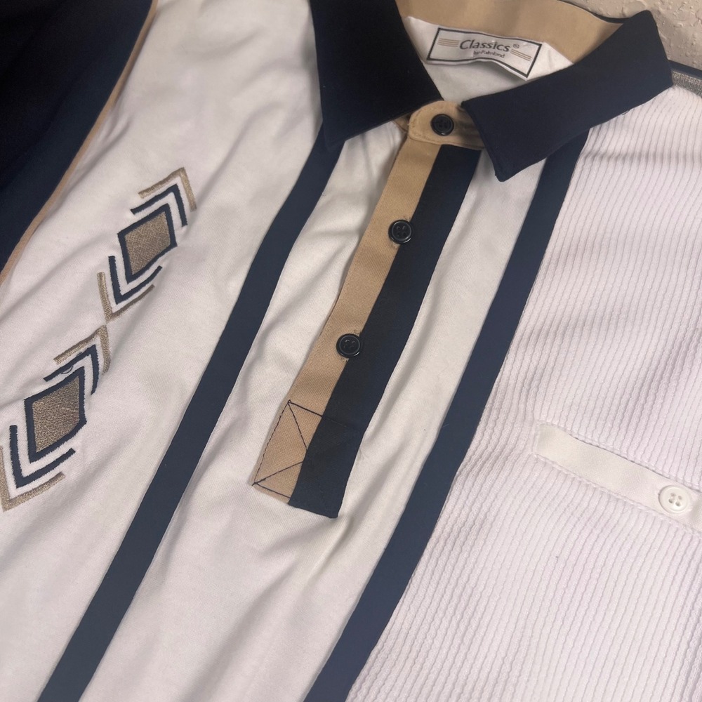 Vintage Classics by Palmland Mens Retro Banded Embroidered Tony Soprano Large
